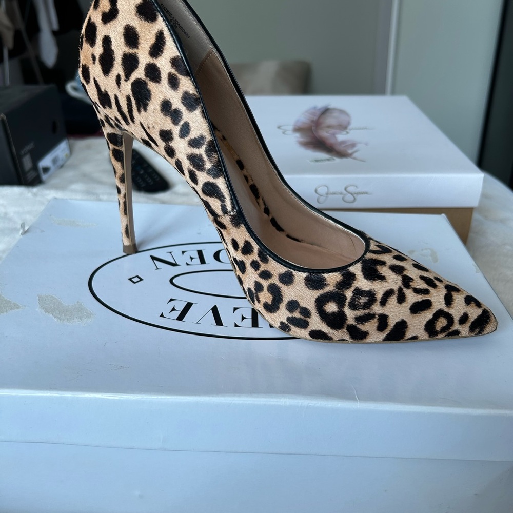 Steve Madden Tan and Black Stiletto Heels